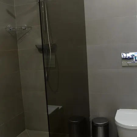 Lux With Pool And Garage Appartamento Lisbona