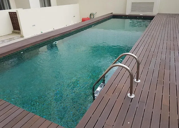 Lux With Pool And Garage *